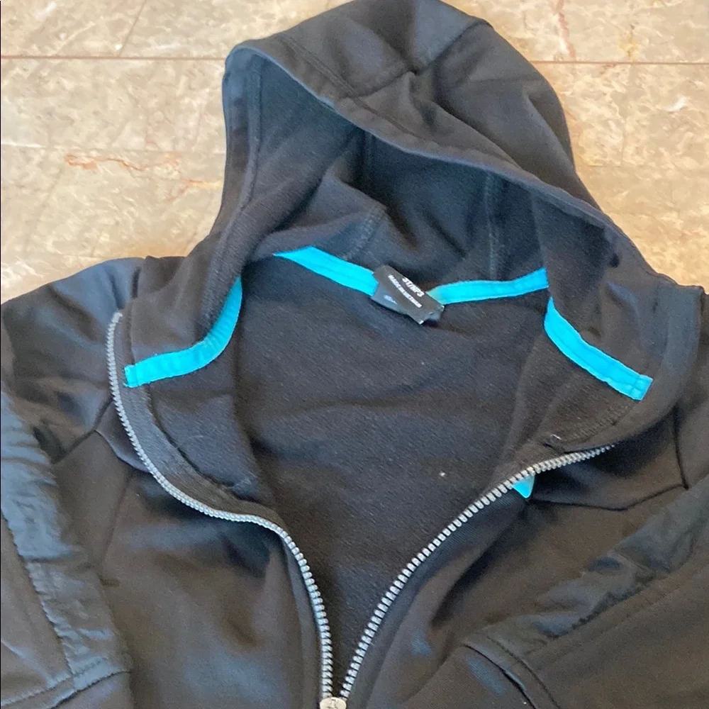 Black Puffer Jacket with Hood and Zipper
